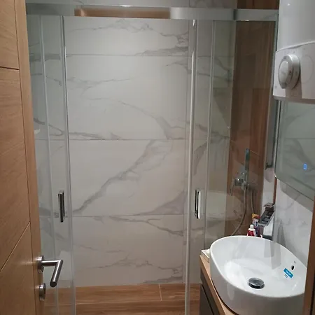Square 1 Apartment